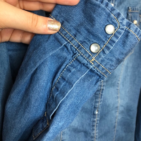 Forever21 Western Denim Button Down - Picture 5 of 9